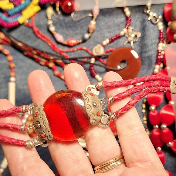 25 Bundle Lot Southwestern Boho Style Jewelry RED Themed Cowboy Hippie Wearable - Picture 5 of 10